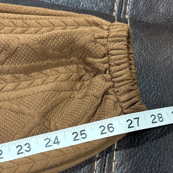 Classic Brown Textured Knitwear set - Picture 6 of 7